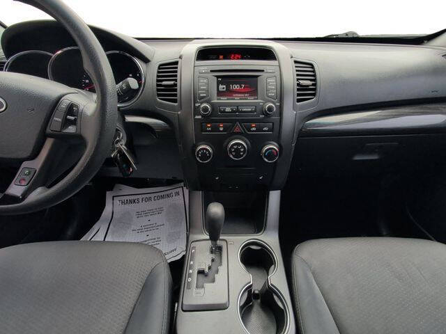 2013 Kia Sorento LX