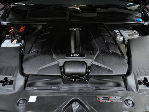 2023 Bentley Bentayga EWB