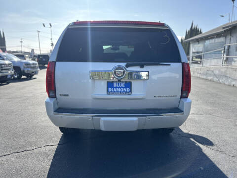 2012 Cadillac Escalade Luxury