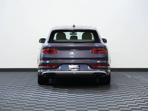 2023 Bentley Bentayga EWB