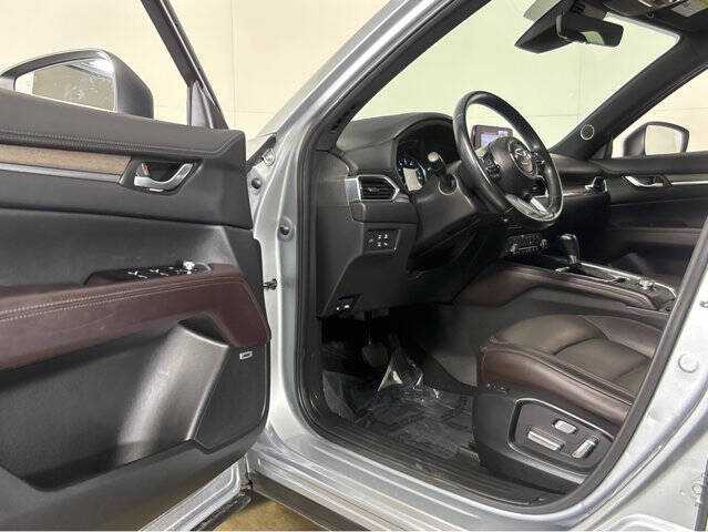 Used 2019 Mazda CX-5 Signature with VIN JM3KFBEY7K0577135 for sale in Madison, WI