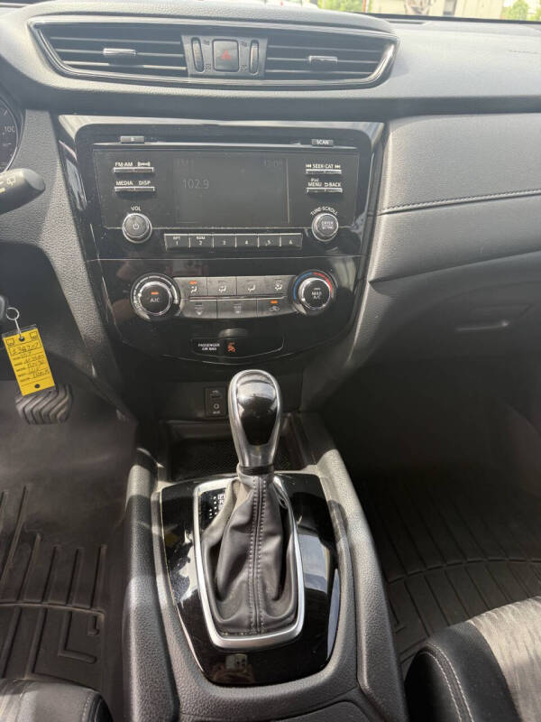 2017 Nissan Rogue S