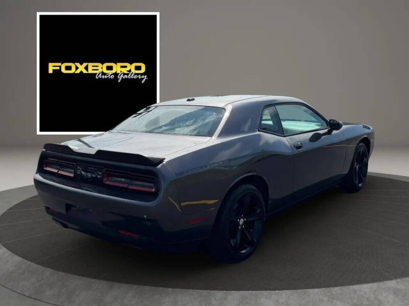 2015 Dodge Challenger SXT