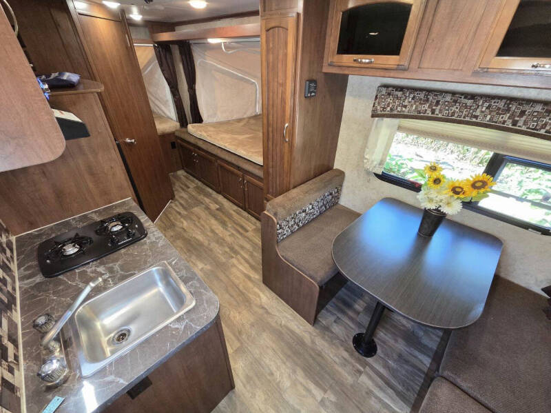 2017 Jayco Jay Feather