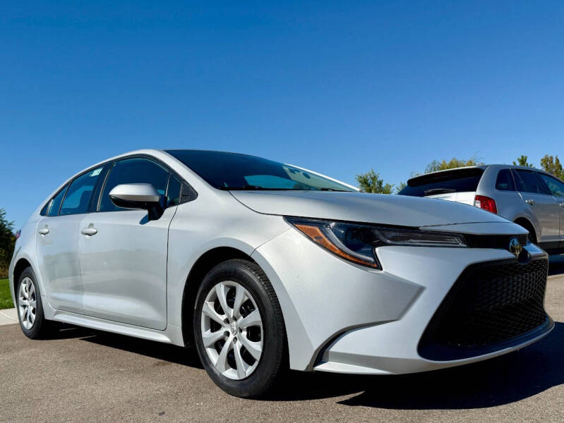 2021 Toyota Corolla LE's photo