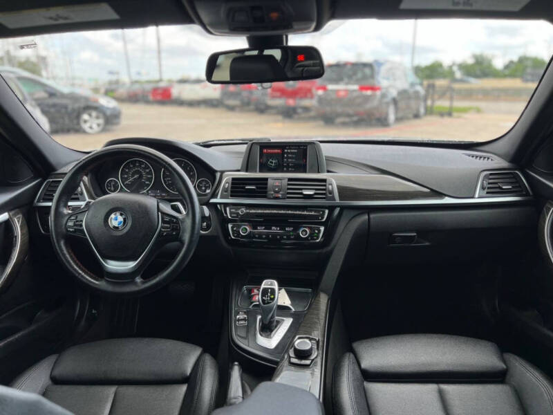 2018 BMW 3 Series 330i