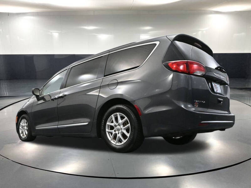 2020 Chrysler Pacifica Touring L