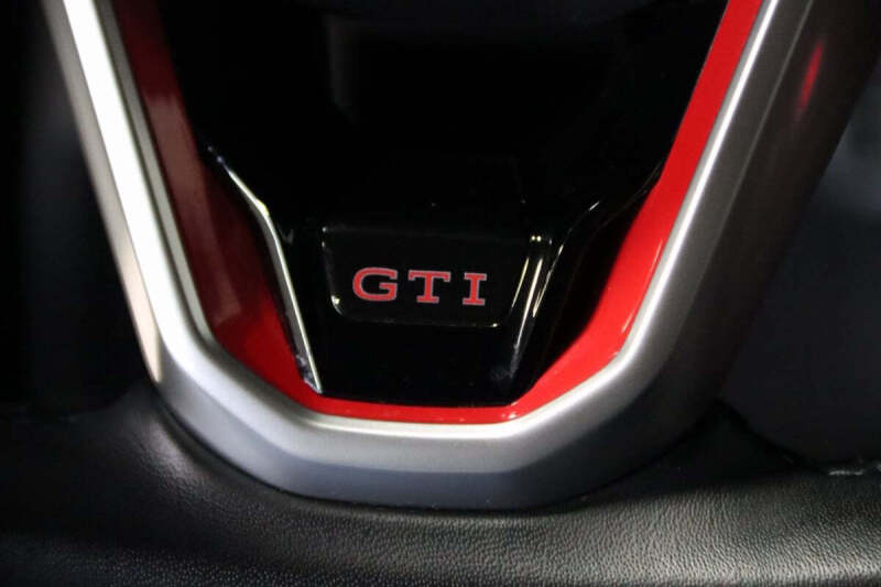 2022 Volkswagen Golf GTI SE