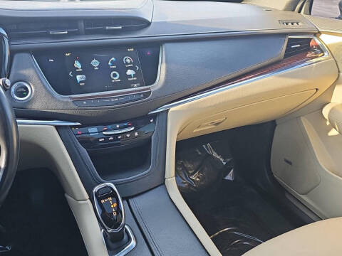 2018 Cadillac XT5 Luxury