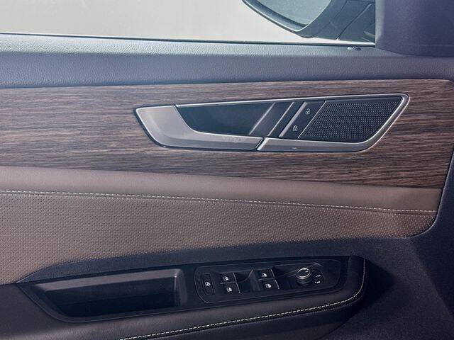 2024 Volkswagen Atlas SEL 4Motion