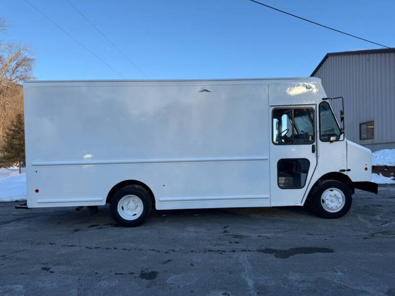 2021 Freightliner MT45 Chassis