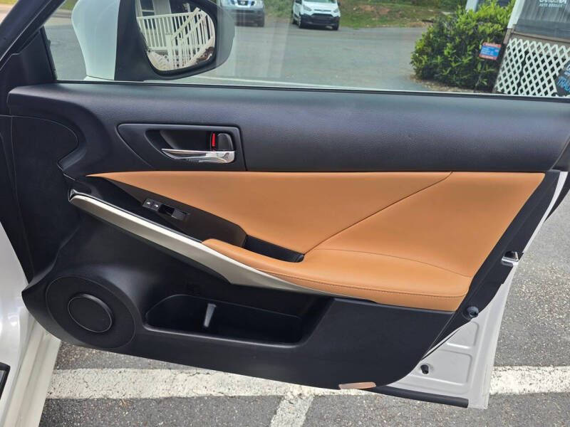 2016 Lexus IS 200t