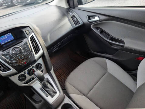 2013 Ford Focus SE
