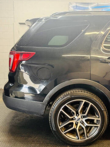 2016 Ford Explorer Sport