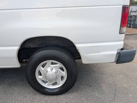 2012 Ford E-Series E-350 SD