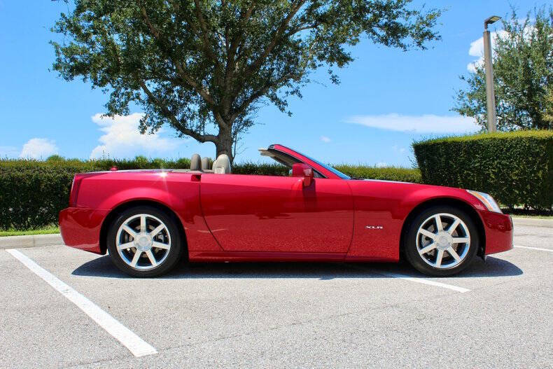2004 Cadillac XLR