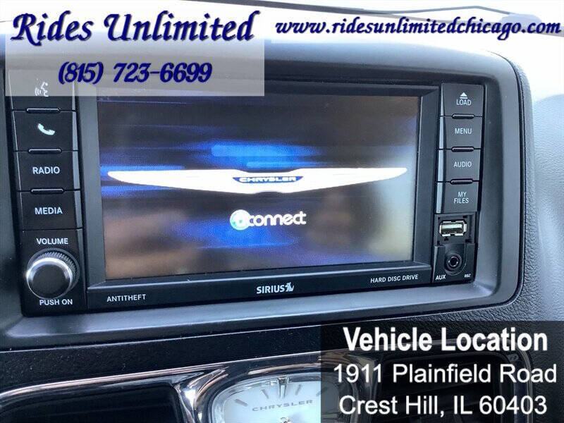 2014 Chrysler Town and Country Touring