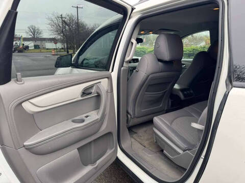 2013 Chevrolet Traverse LS