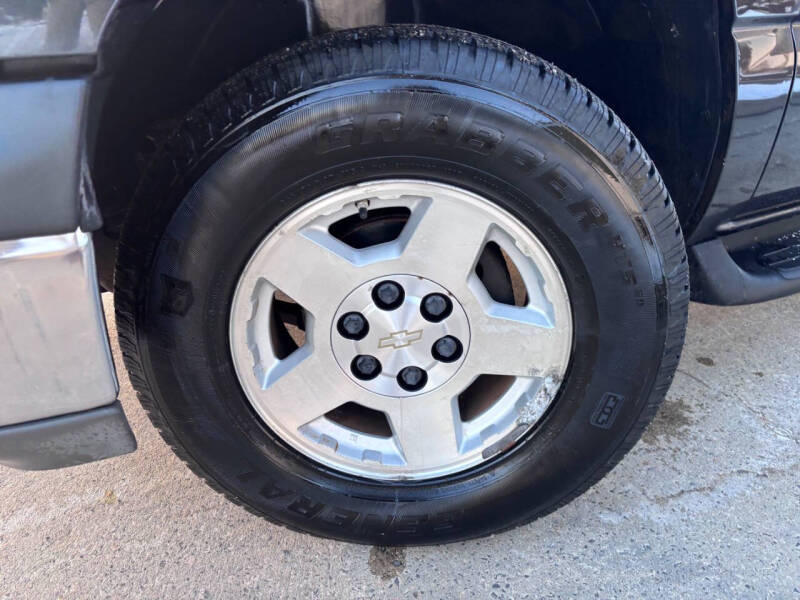 2004 Chevrolet Suburban 1500 LT