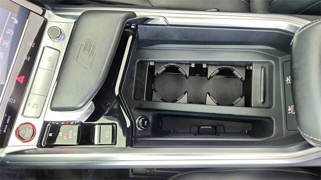 2023 Audi e-tron S Sportback quattro Prestige