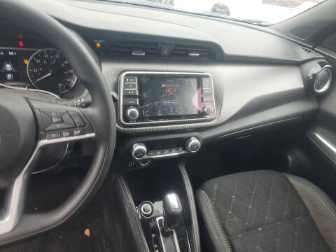 2020 Nissan Kicks SV