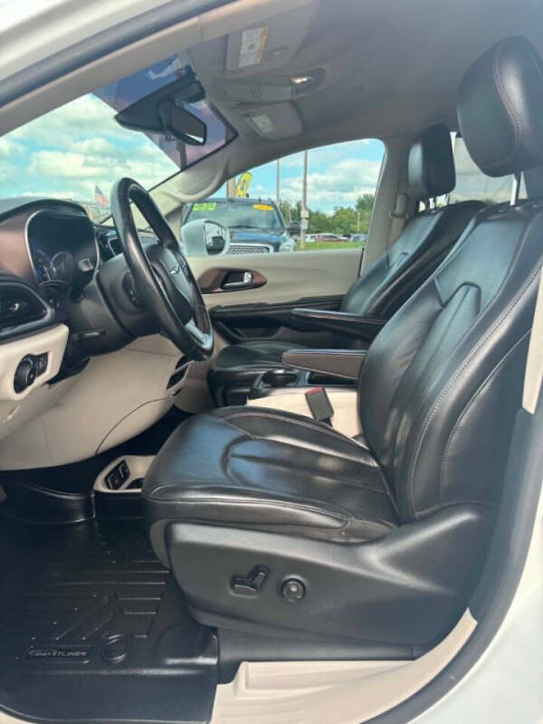 2018 Chrysler Pacifica Touring L Plus