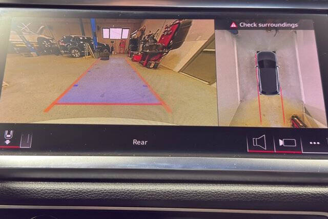 2022 Audi Q3 quattro S line Prem Plus 45 TFSI