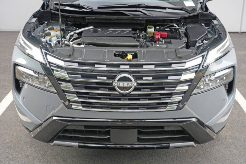 2025 Nissan Rogue Platinum