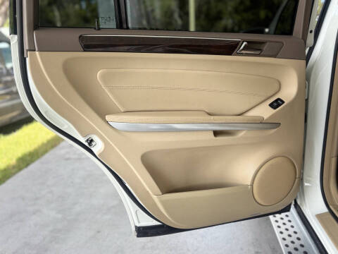 2010 Mercedes-Benz GL-Class GL 550 4MATIC