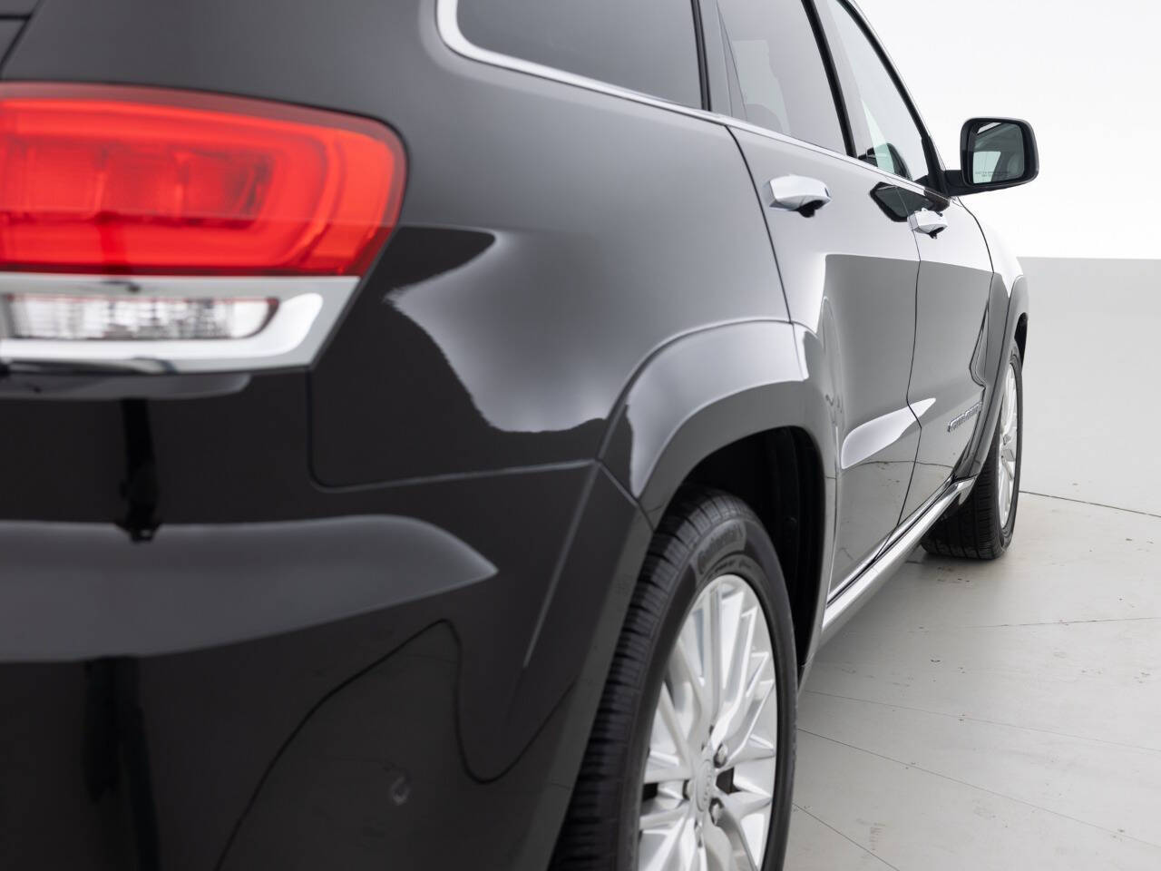 Used Car 2018 Jeep Grand Cherokee  Summit 4x4 4dr Suv For Sale Under $20,000 In Coal City, Illinois