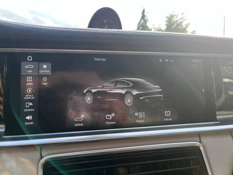 2017 Porsche Panamera