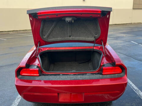 2010 Dodge Challenger SE