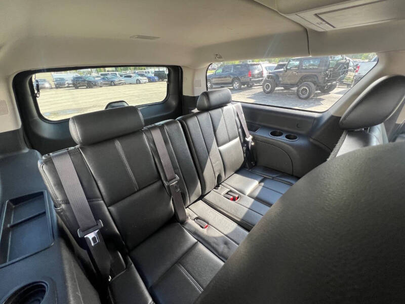 2012 Chevrolet Suburban LT