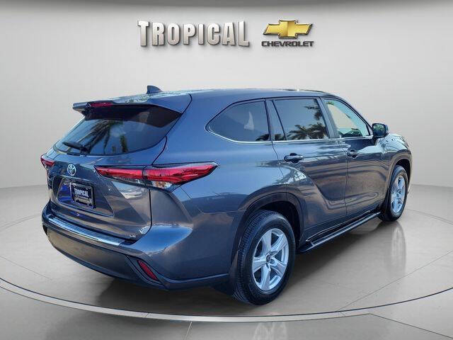 2023 Toyota Highlander LE