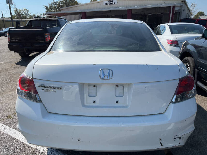 2010 Honda Accord LX photo 4