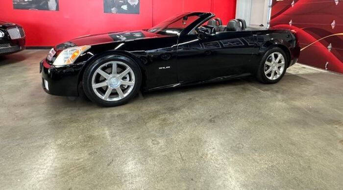 2005 Cadillac XLR