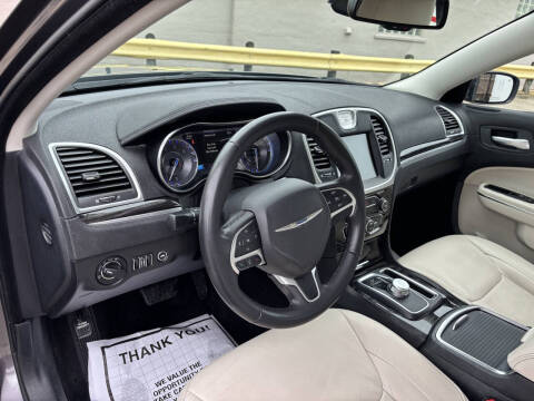 2015 Chrysler 300 Limited
