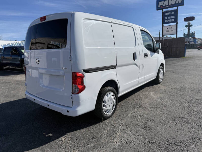 2020 Nissan NV200 SV