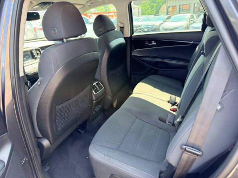 2018 Kia Sorento LX