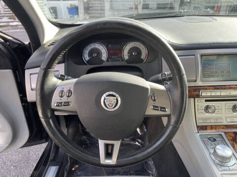 2009 Jaguar XF Premium Luxury