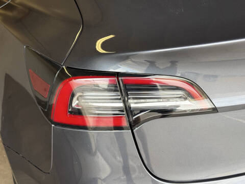 2020 Tesla Model 3 Standard Range Plus