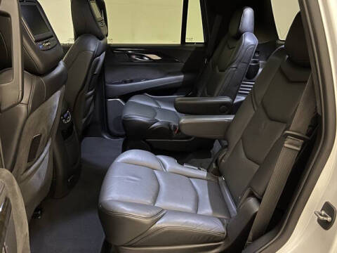 2019 Cadillac Escalade Platinum