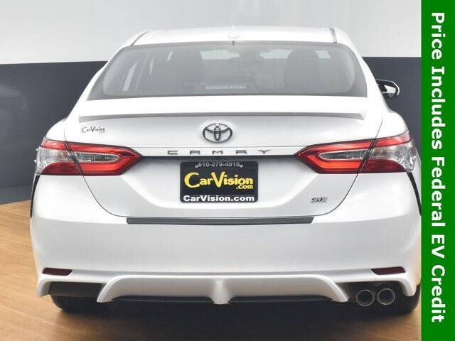 Used 2020 Toyota Camry SE with VIN 4T1G11AK2LU957465 for sale in Conshohocken, PA