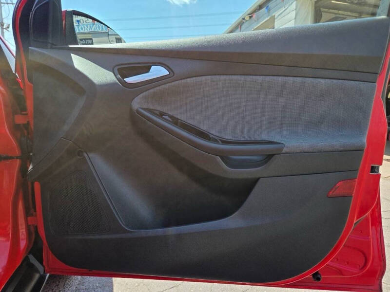 2012 Ford Focus SE