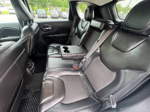 2019 Jeep Cherokee Latitude Plus
