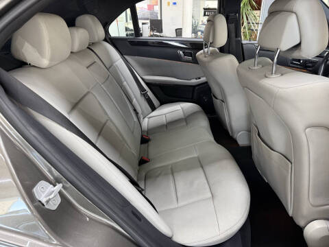 2010 Mercedes-Benz E-Class