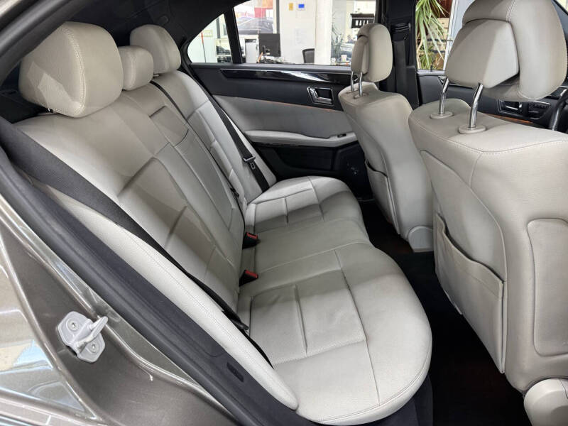 2010 Mercedes-Benz E-Class