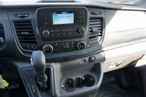 2025 Ford Transit 250