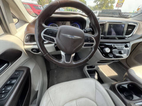 2018 Chrysler Pacifica Touring L