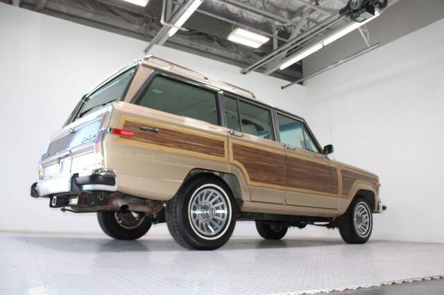 1989 Jeep Grand Wagoneer